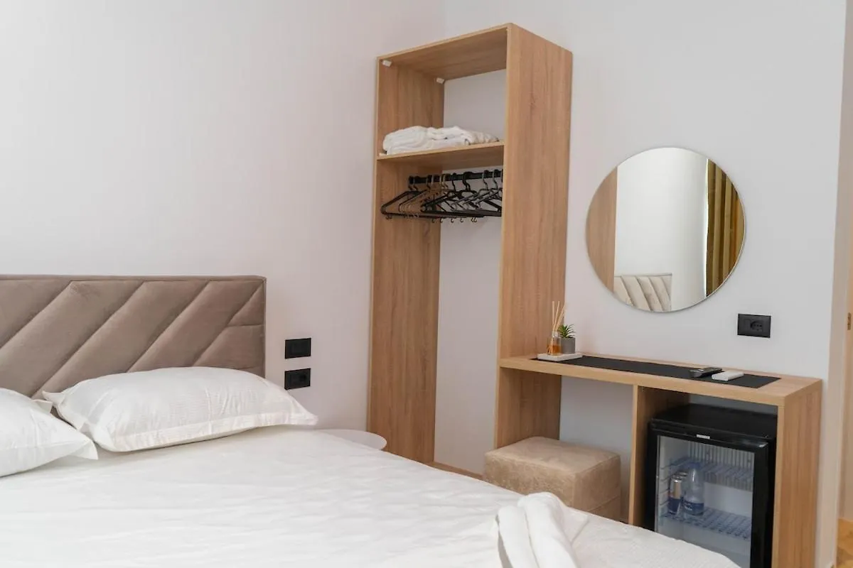 Lindi Seaview Room 1 Влёра 0*,